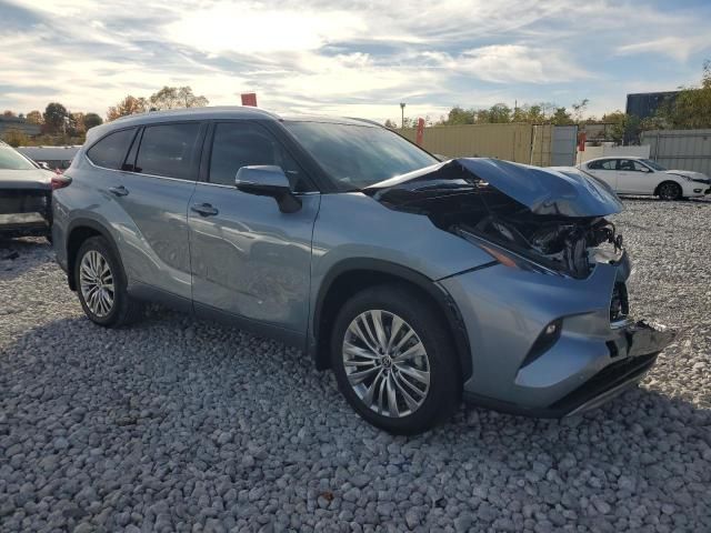 2024 Toyota Highlander Hybrid Platinum