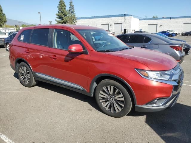 2019 Mitsubishi Outlander SE