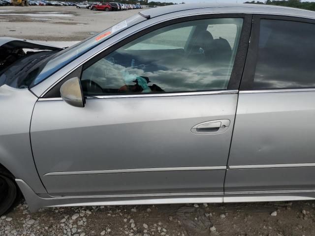 2003 Nissan Altima Base