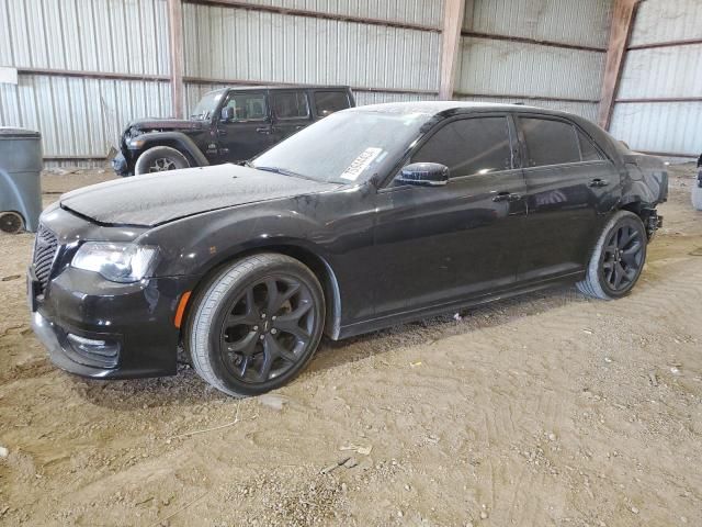 2022 Chrysler 300 Touring L