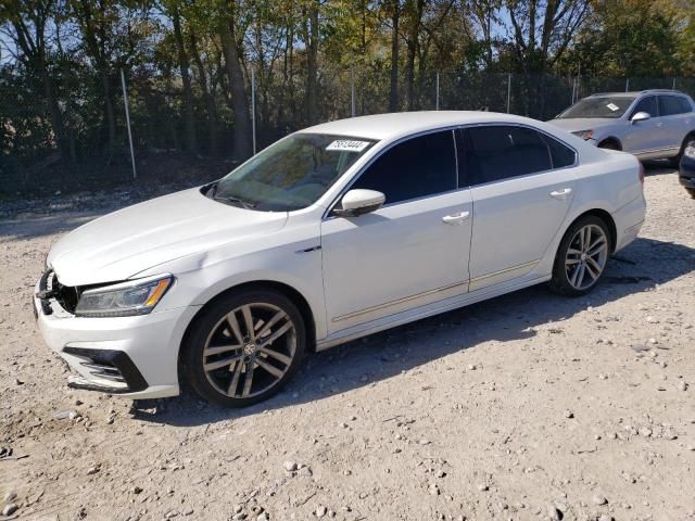 2017 Volkswagen Passat R-Line