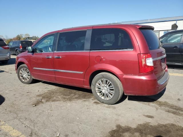 2014 Chrysler Town & Country Touring L