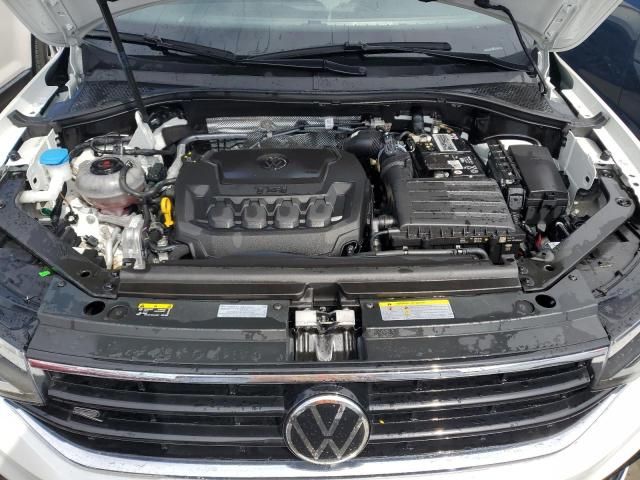 2022 Volkswagen Tiguan SE R-LINE Black