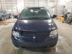 2005 Dodge Caravan SE