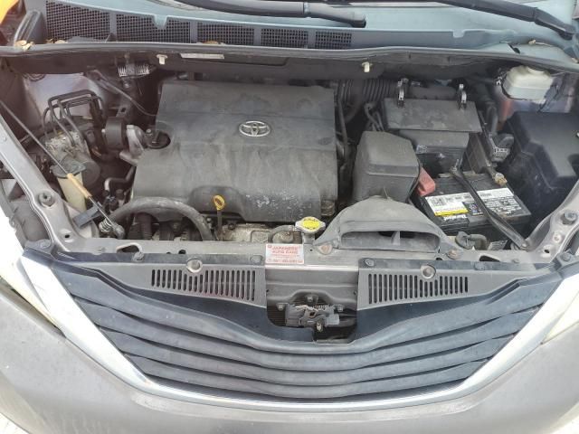 2012 Toyota Sienna LE