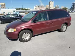 Chrysler Vehiculos salvage en venta: 2003 Chrysler Town & Country LX