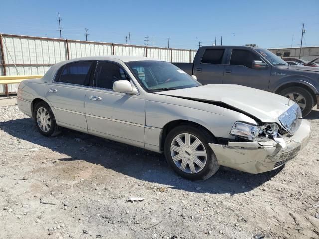 2004 Lincoln Town Car Ultimate