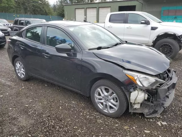 2017 Toyota Yaris IA