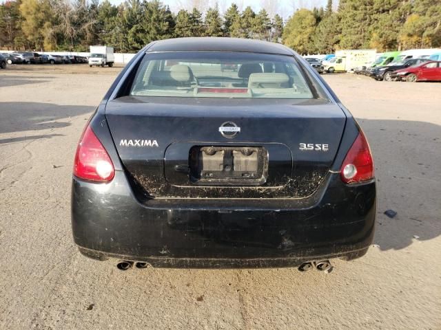 2004 Nissan Maxima SE