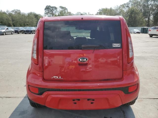 2013 KIA Soul +