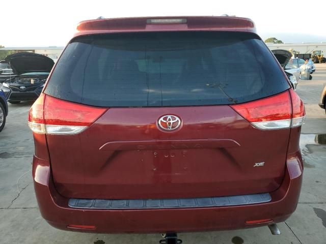 2014 Toyota Sienna XLE