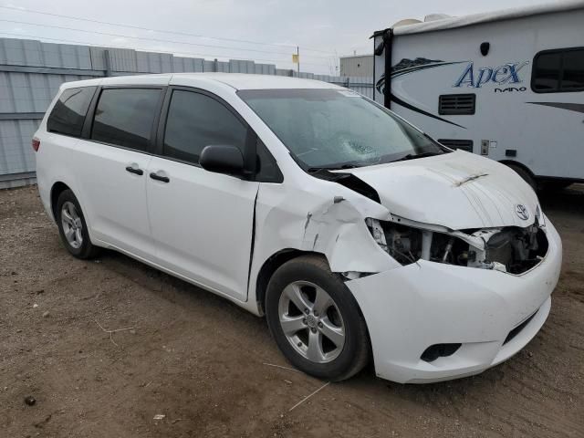 2016 Toyota Sienna