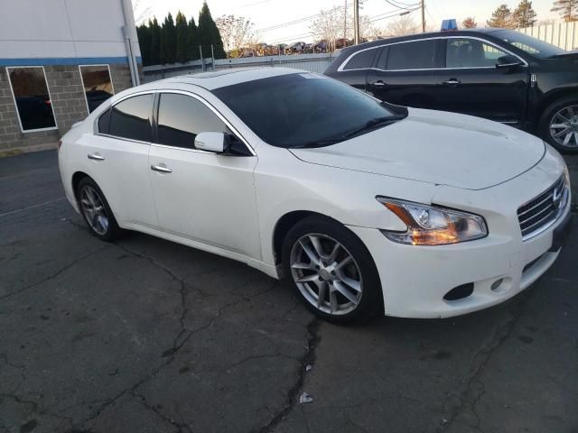 2010 Nissan Maxima S