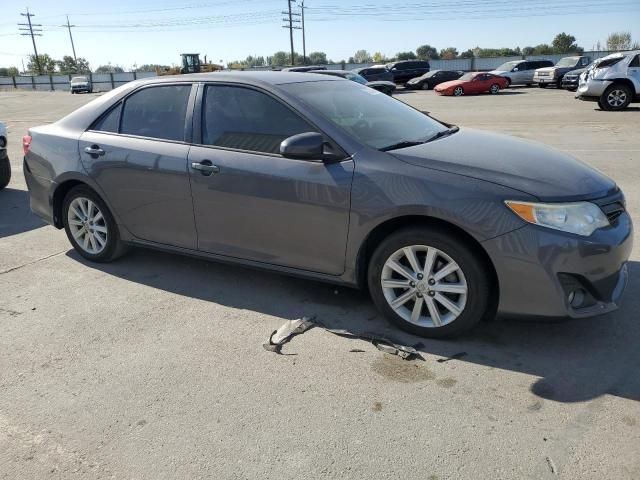 2014 Toyota Camry Hybrid