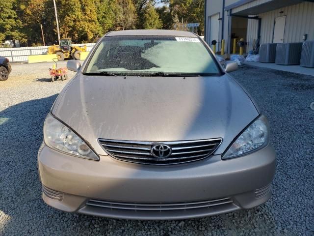 2005 Toyota Camry LE