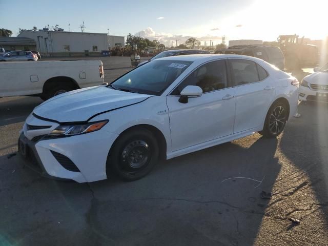 2020 Toyota Camry SE