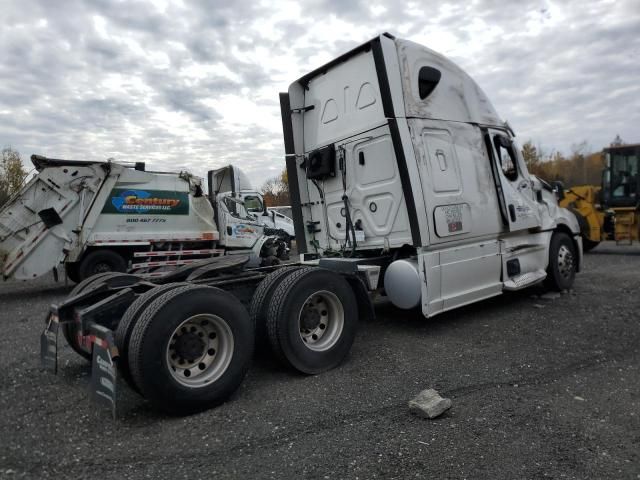 2022 Freightliner Cascadia 126