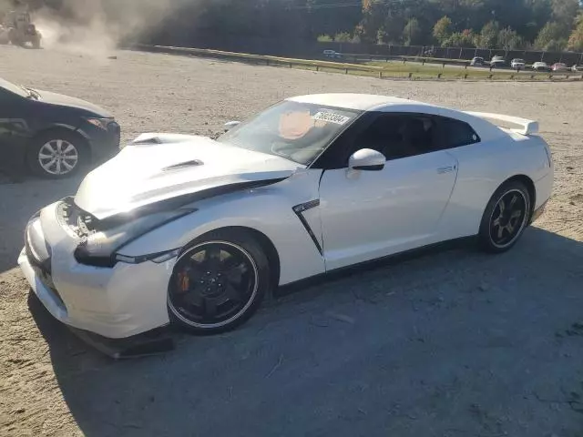 2010 Nissan GT-R Base