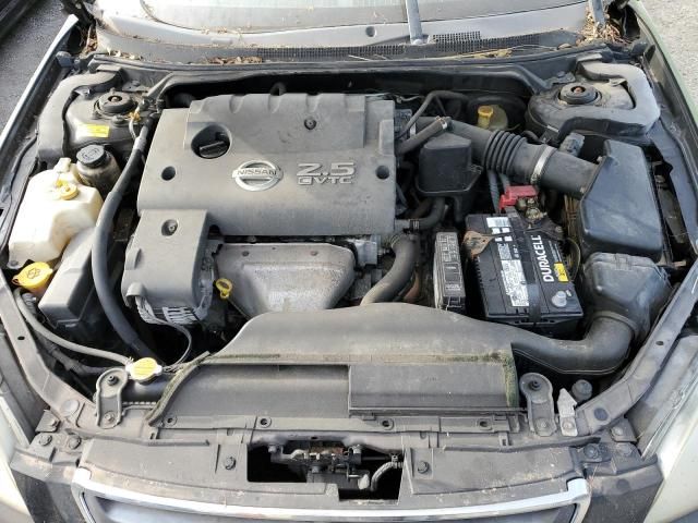 2002 Nissan Altima Base