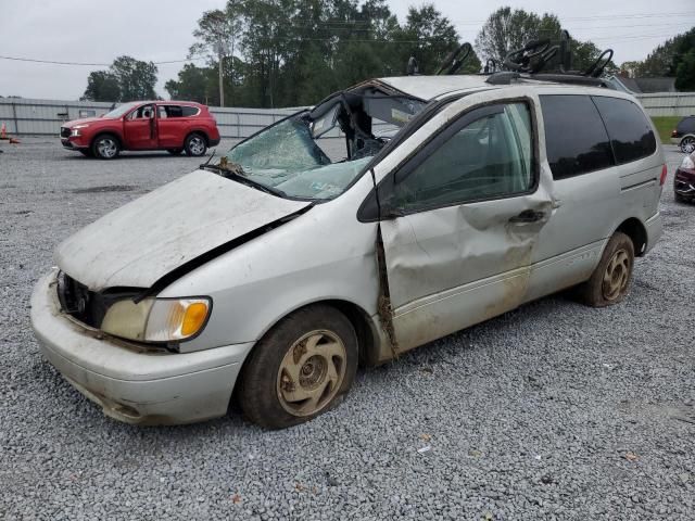 2003 Toyota Sienna LE