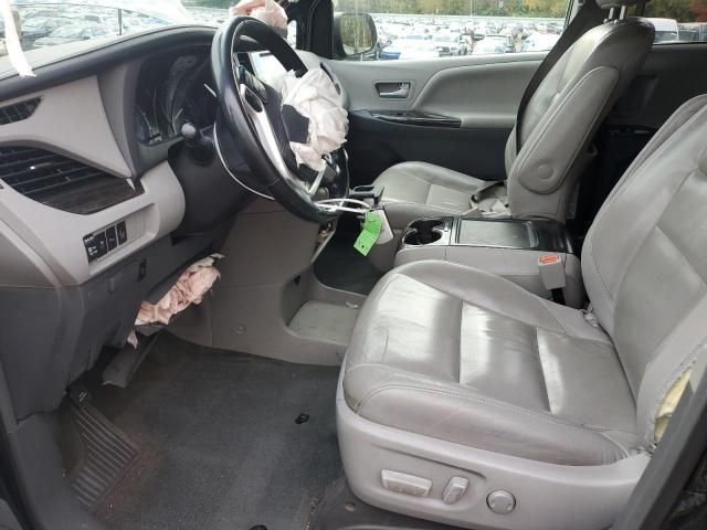 2016 Toyota Sienna XLE