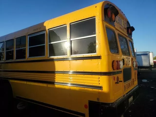 2016 Blue Bird School Bus / Transit Bus