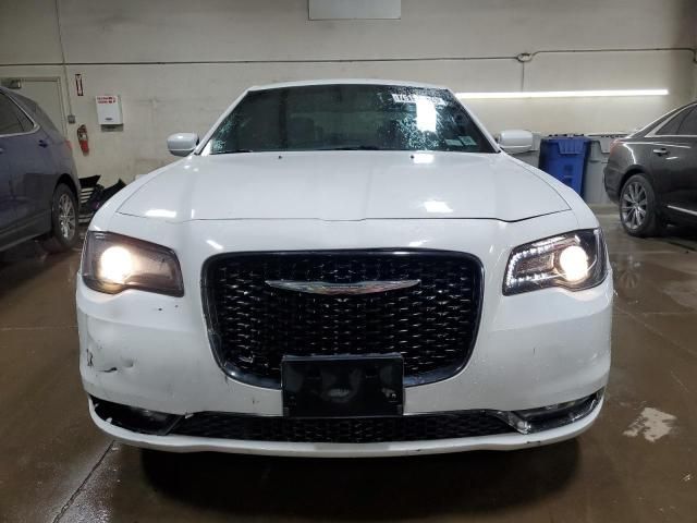 2019 Chrysler 300 S