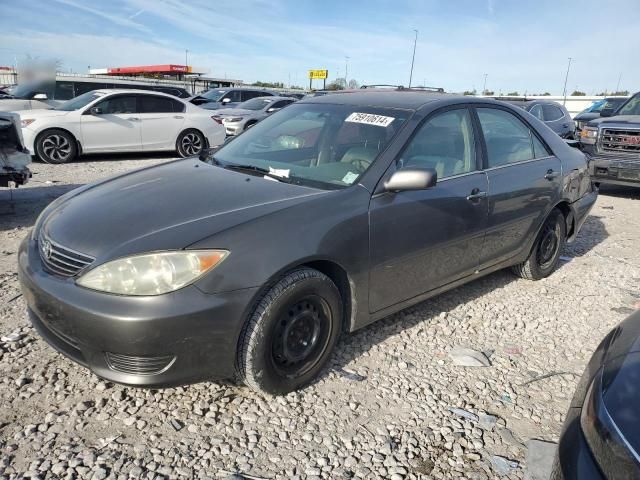 2005 Toyota Camry LE