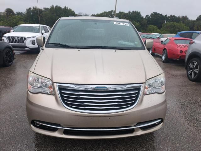 2013 Chrysler Town & Country Touring