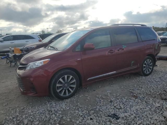 2020 Toyota Sienna LE