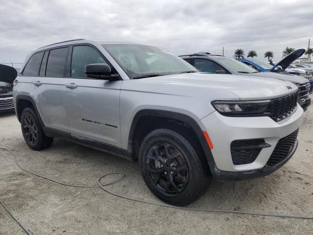 2024 Jeep Grand Cherokee Laredo