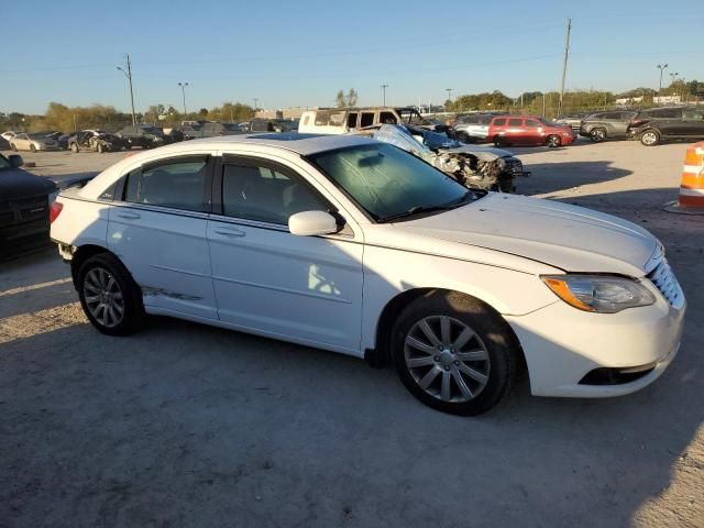 2012 Chrysler 200 Touring