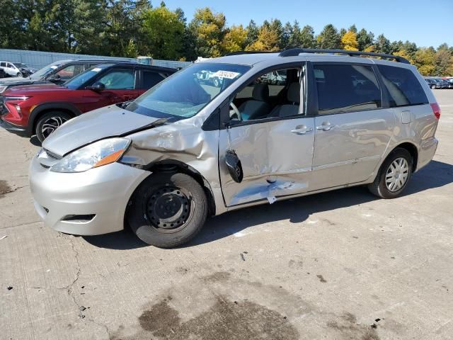 2009 Toyota Sienna CE