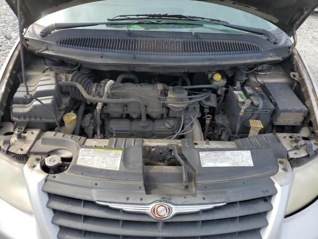 2005 Chrysler Town & Country