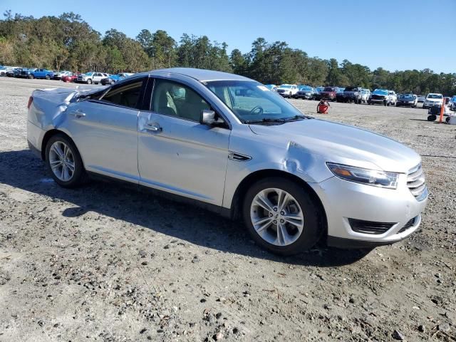 2015 Ford Taurus SE