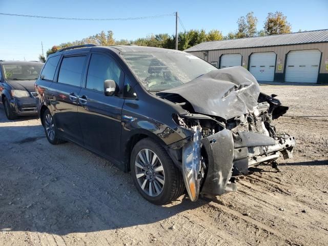 2020 Toyota Sienna XLE