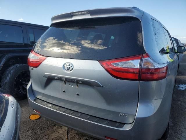 2015 Toyota Sienna XLE