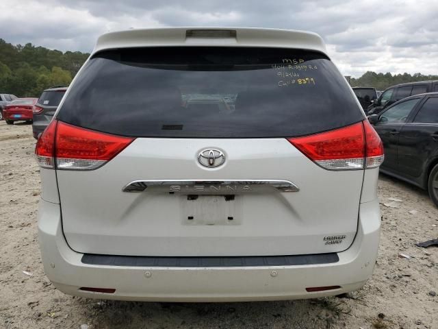 2013 Toyota Sienna XLE