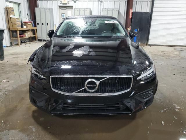 2021 Volvo S60 T5 Momentum