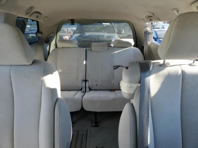 2011 Toyota Sienna LE