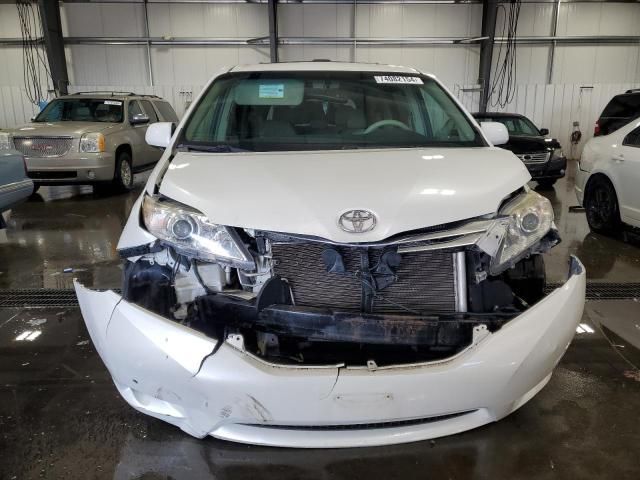 2011 Toyota Sienna XLE