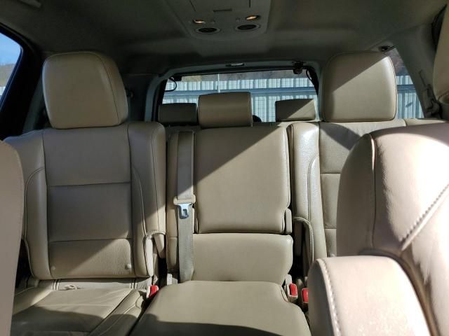 2012 Nissan Armada SV