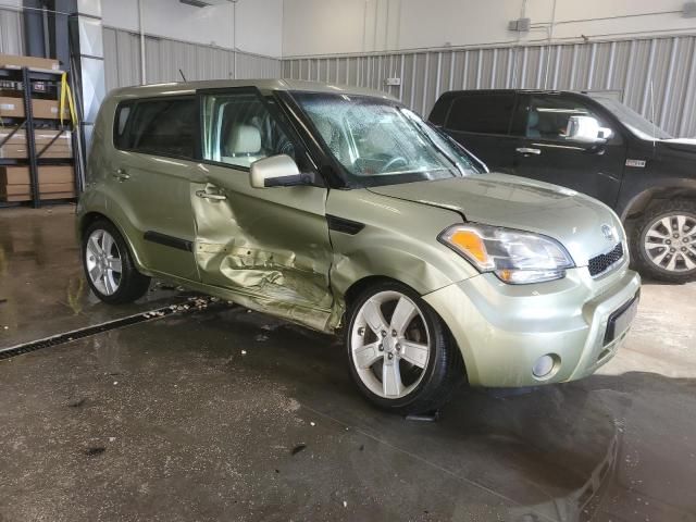 2011 KIA Soul +