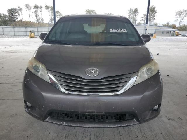 2011 Toyota Sienna XLE