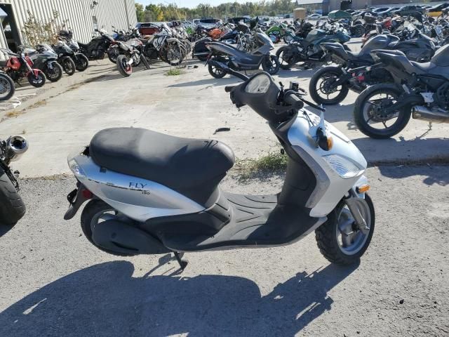 2009 Piaggio FLY 150