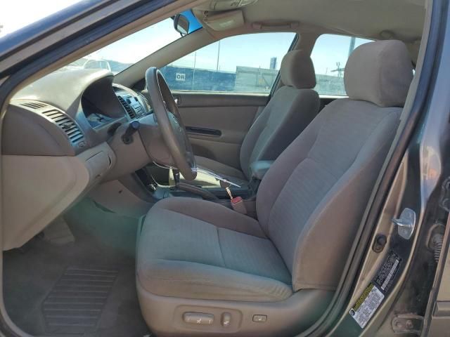 2005 Toyota Camry LE