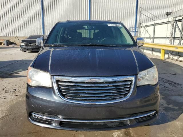 2014 Chrysler Town & Country Touring L