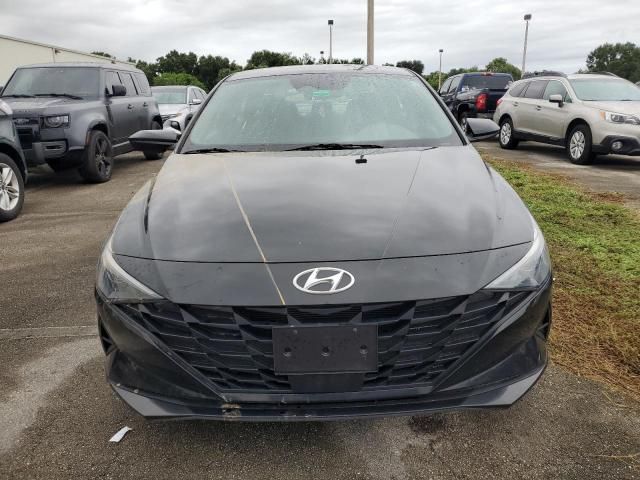 2022 Hyundai Elantra SEL