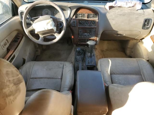 1999 Nissan Pathfinder LE