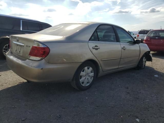 2005 Toyota Camry LE